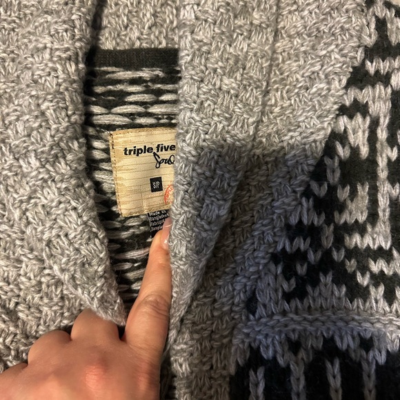 Triple Five Soul knit sweater - Picture 2 of 3